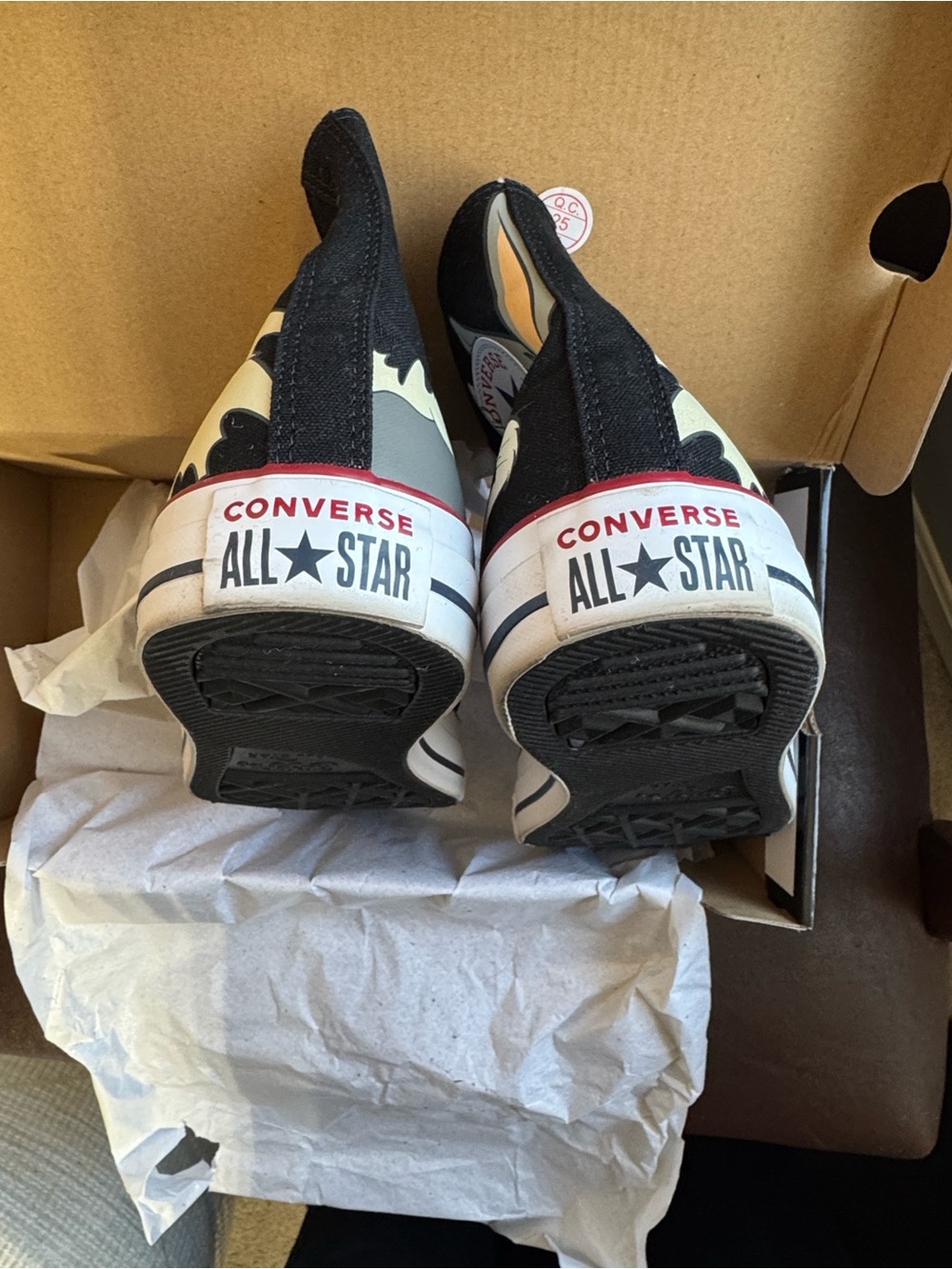 Converse x Space Jam Looney Tunes Chuck Taylor Hi NWT Size 11.5 Men - Picture 2 of 6